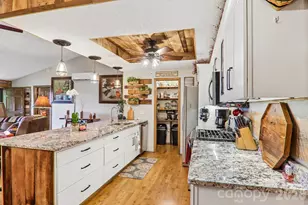 782 Setzer Cove Rd, Maggie Valley, NC 28751 - Photo 15
