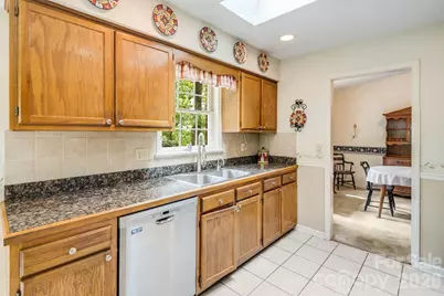636 Goldview Drive, Hendersonville, NC 28791 - Photo 13