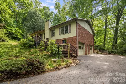 636 Goldview Drive, Hendersonville, NC 28791 - Photo 3
