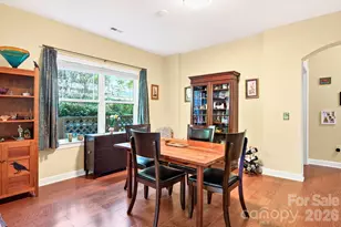 40 Hyannis Dr, Asheville, NC 28804 - Photo 13
