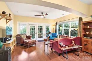 40 Hyannis Dr, Asheville, NC 28804 - Photo 3