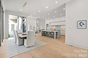 2019 Pellyn Wood Dr, Charlotte, NC 28226 - Photo 7
