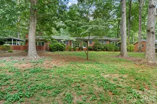 386 Broad St, Denton, NC 27239 - Photo 1