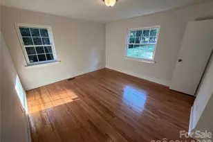 7400 Monroe Rd, Charlotte, NC 28212 - Photo 13