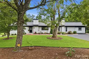 364 Pace Rd, Hendersonville, NC 28792 - Photo 1