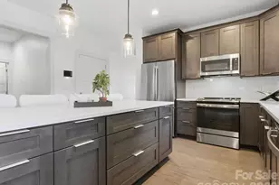 129 S Gardner Ave, Charlotte, NC 28208 - Photo 15