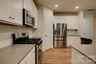 14061 Castle Nook Dr, Charlotte, NC 28273 - Photo 5