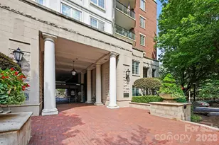 300 W 5th St, Charlotte, NC 28202 - Photo 23