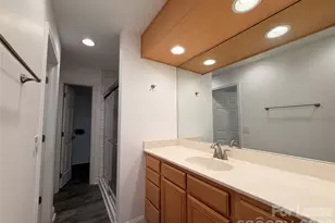 9039 J M Keynes Dr, Charlotte, NC 28262 - Photo 17