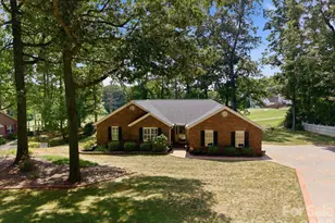 712 Wildwood Dr, Salisbury, NC 28146 - Photo 7