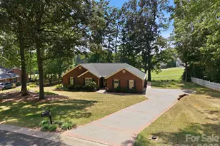 712 Wildwood Dr, Salisbury, NC 28146 - Photo 5