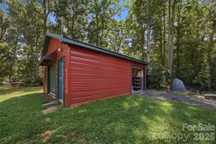 995 Bethel School Rd, Clover, SC 29710 - Photo 17