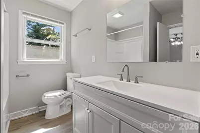 7100 Covecreek Drive, Charlotte, NC 28215 - Photo 17