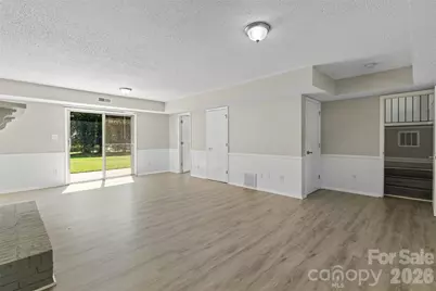 7100 Covecreek Drive, Charlotte, NC 28215 - Photo 25