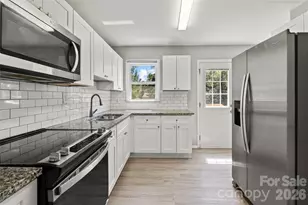 7100 Cove Creek Dr, Charlotte, NC 28215 - Photo 13