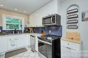 629 Grandin Rd, Charlotte, NC 28208 - Photo 11