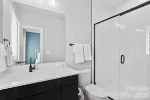 246 Freeland Ln, Charlotte, NC 28217 - Photo 21