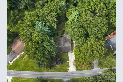 921 Indian Hill Road, Hendersonville, NC 28791 - Photo 31