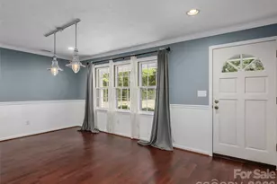 921 Indian Hill Rd, Hendersonville, NC 28791 - Photo 3