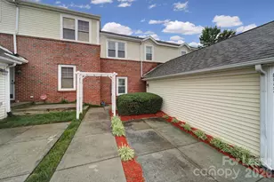 6932 Misty Pine Ln, Charlotte, NC 28217 - Photo 1