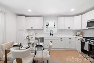 2204 Rozzelles Ferry Road, Charlotte, NC 28208 - Photo 9