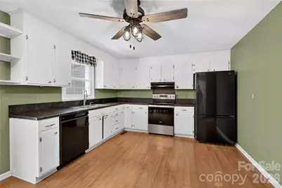 304 Hickory Lane, Salisbury, NC 28147 - Photo 5