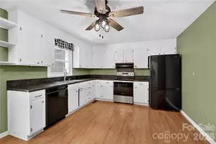 304 Hickory Ln, Salisbury, NC 28147 - Photo 5