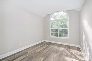 210 S Cedar St, Charlotte, NC 28202 - Photo 21