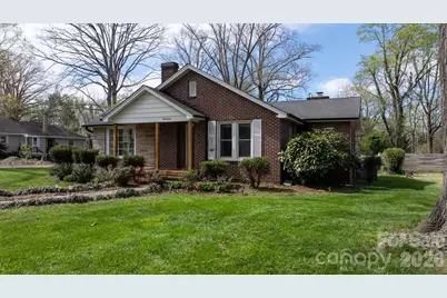 95 18th Avenue NW, Hickory, NC 28601 - Photo 33