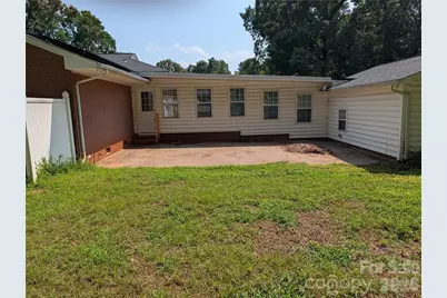 220 Augusta Drive, Statesville, NC 28625 - Photo 5