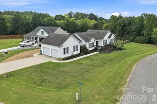 708 Paint Cir, Oakboro, NC 28129 - Photo 47