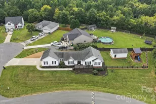 708 Paint Cir, Oakboro, NC 28129 - Photo 45