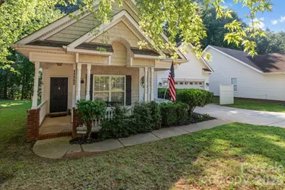 13502 Glencreek Lane, Huntersville, NC 28078 - Photo 3