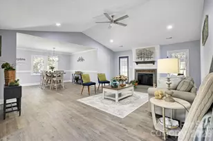 201 Sandymead Rd, Matthews, NC 28105 - Photo 5