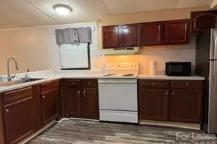 157 Merriman Rd, Statesville, NC 28625 - Photo 3