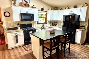 76 Whispering Pine Loop, Newland, NC 28657 - Photo 3