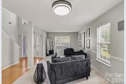 5616 Linda Vista Lane, Charlotte, NC 28216 - Photo 3