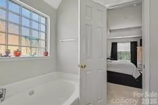 5616 Linda Vista Ln, Charlotte, NC 28216 - Photo 17