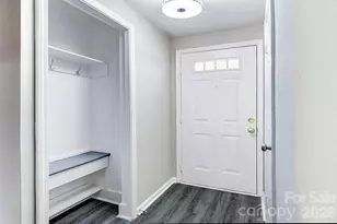 9604 Vinca Cir, Charlotte, NC 28213 - Photo 3