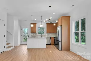 63 First St, Asheville, NC 28803 - Photo 11