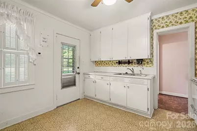 968 Hampton Grace Avenue, Lancaster, SC 29720 - Photo 9