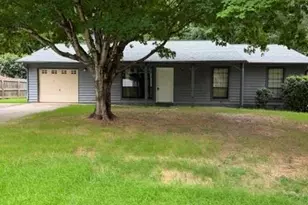 6702 W Woodthrush Dr, Charlotte, NC 28227 - Photo 1
