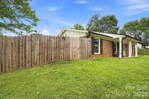 3601 Fagan Way, Charlotte, NC 28216 - Photo 5