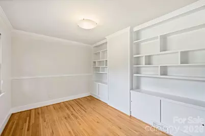 9436 Glen Brook Drive, Charlotte, NC 28215 - Photo 5