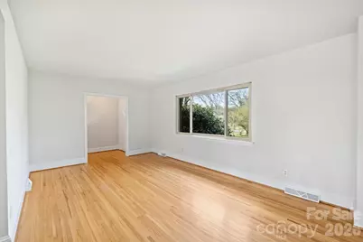 9436 Glen Brook Drive, Charlotte, NC 28215 - Photo 3