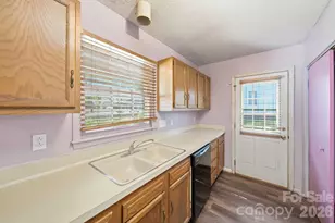 4301 Claybury Ct, Charlotte, NC 28227 - Photo 11