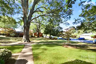4547 Woodlark Ln, Charlotte, NC 28211 - Photo 17