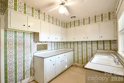 4547 Woodlark Lane, Charlotte, NC 28211 - Photo 5