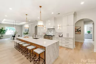 437 Blairmore Dr, Charlotte, NC 28211 - Photo 5