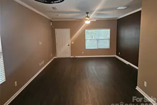 4657 Johnston Oehler Rd, Charlotte, NC 28269 - Photo 3